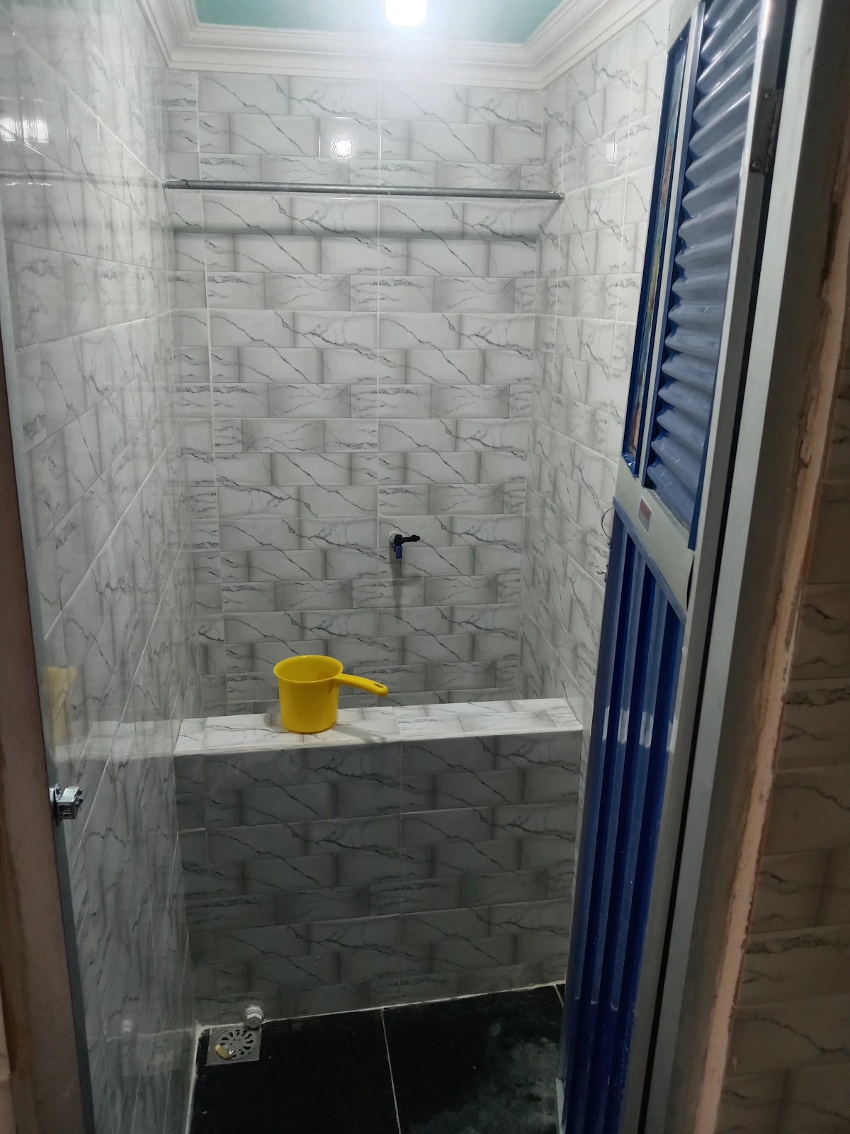 Toilet 2