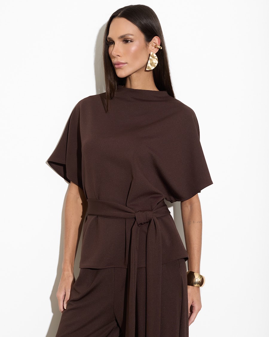 Look da coleção Donna — Blusa Eliza com amarração na cintura