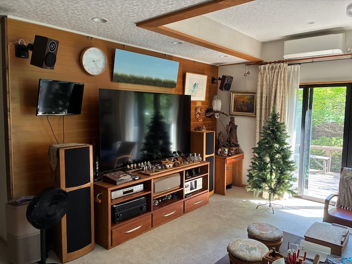 1F Living Area