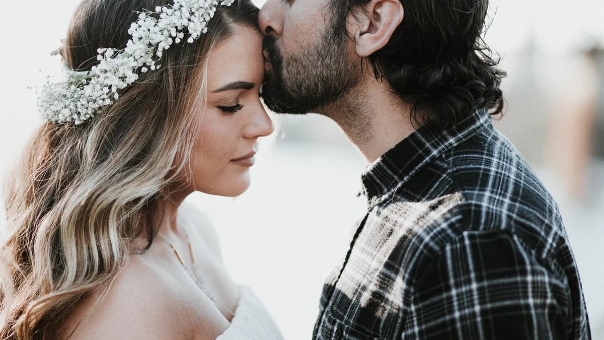 장르별 로맨스 서사 구조 특징과 웹툰·드라마 적용 사례 분석