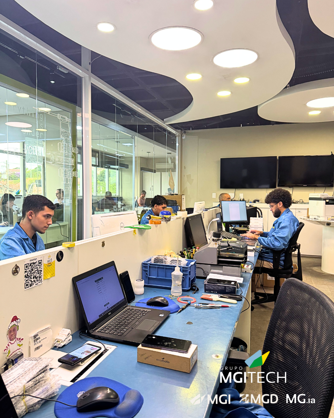 Laboratório Técnico de Configuração e Staging de Hardware