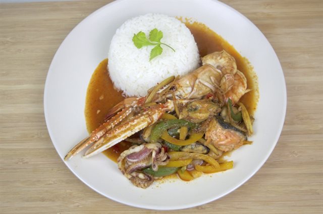 Hải Sản Xào Cay Kiểu Thái