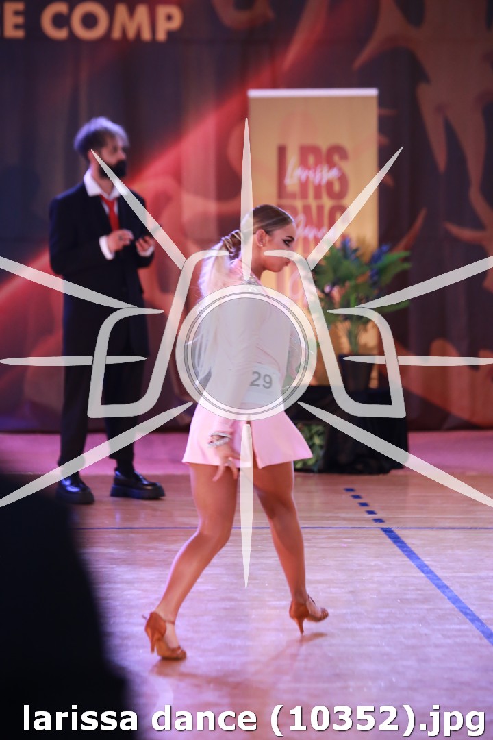 larissa dance (10352).jpg