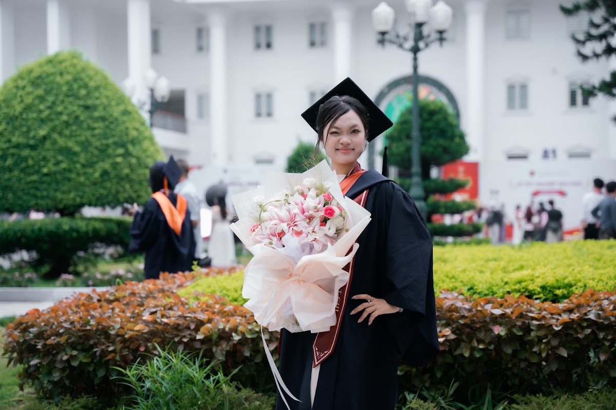 Kỷ niệm tốt nghiệp DSC09502