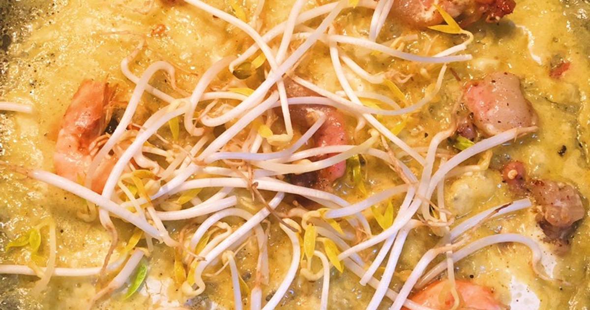Bánh xèo nhân tôm thịt