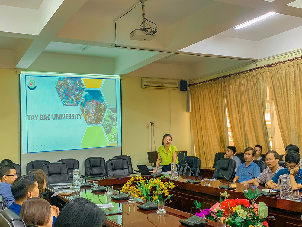 Trường Đại học Tây Bắc tiếp đón và làm việc với Chuyên gia Fulbright về lĩnh vực Công nghệ thông tin