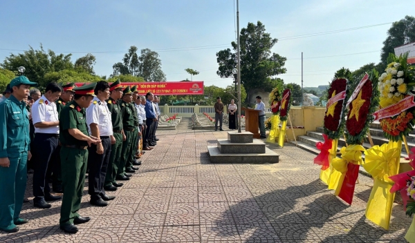 PTSC Quảng Ngãi tổ chức chương trình tri ân người có công với cách革命 tại xã Vạn Tường