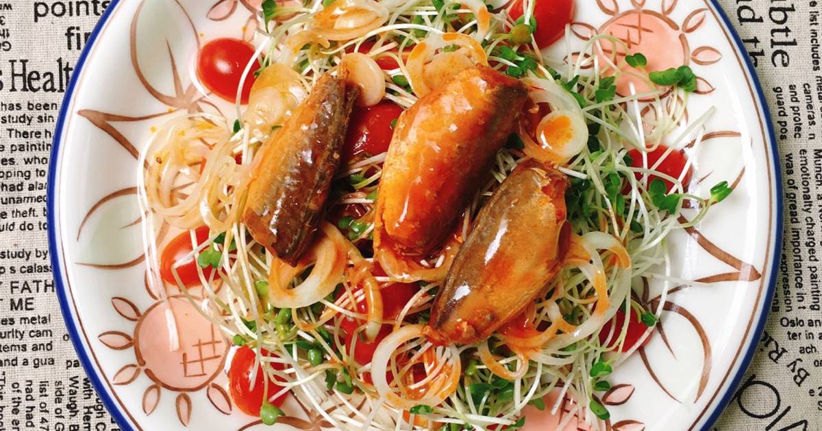 Salad Rau Mầm Cá Hộp