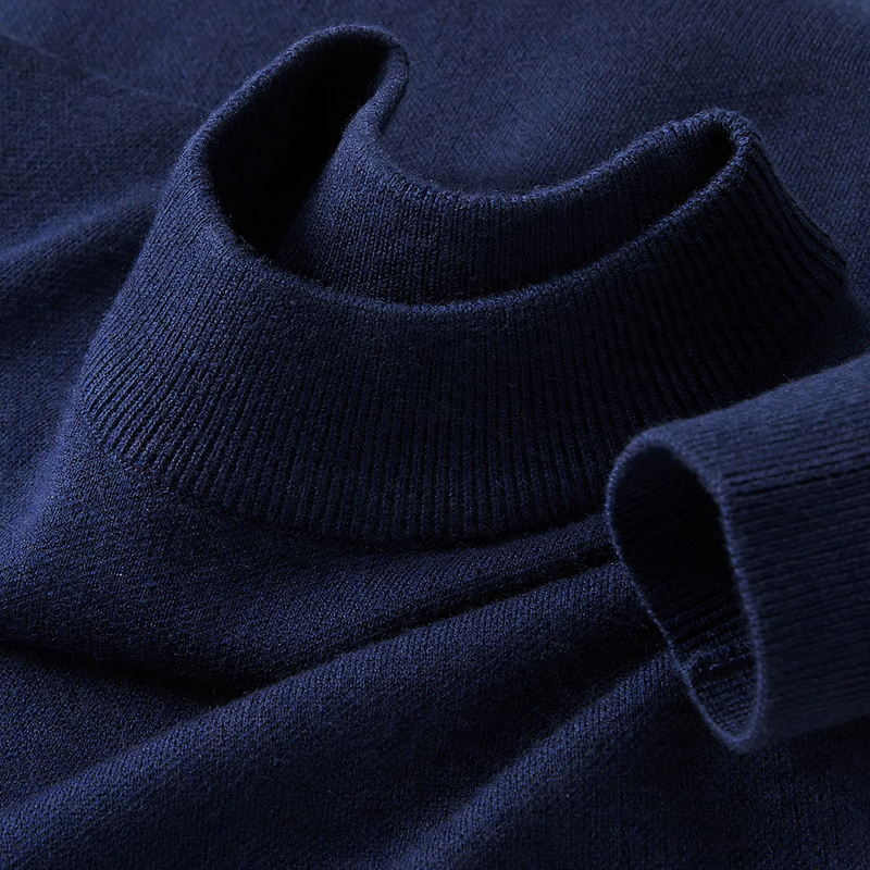 Men's wool sweater with stand-up collar and fleece lining