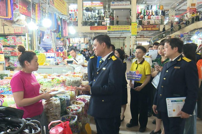 Cầm tay chỉ việc, hỗ trợ hộ kinh doanh kê khai thuế - Đài Phát thanh và truyền hình Hà Nội
