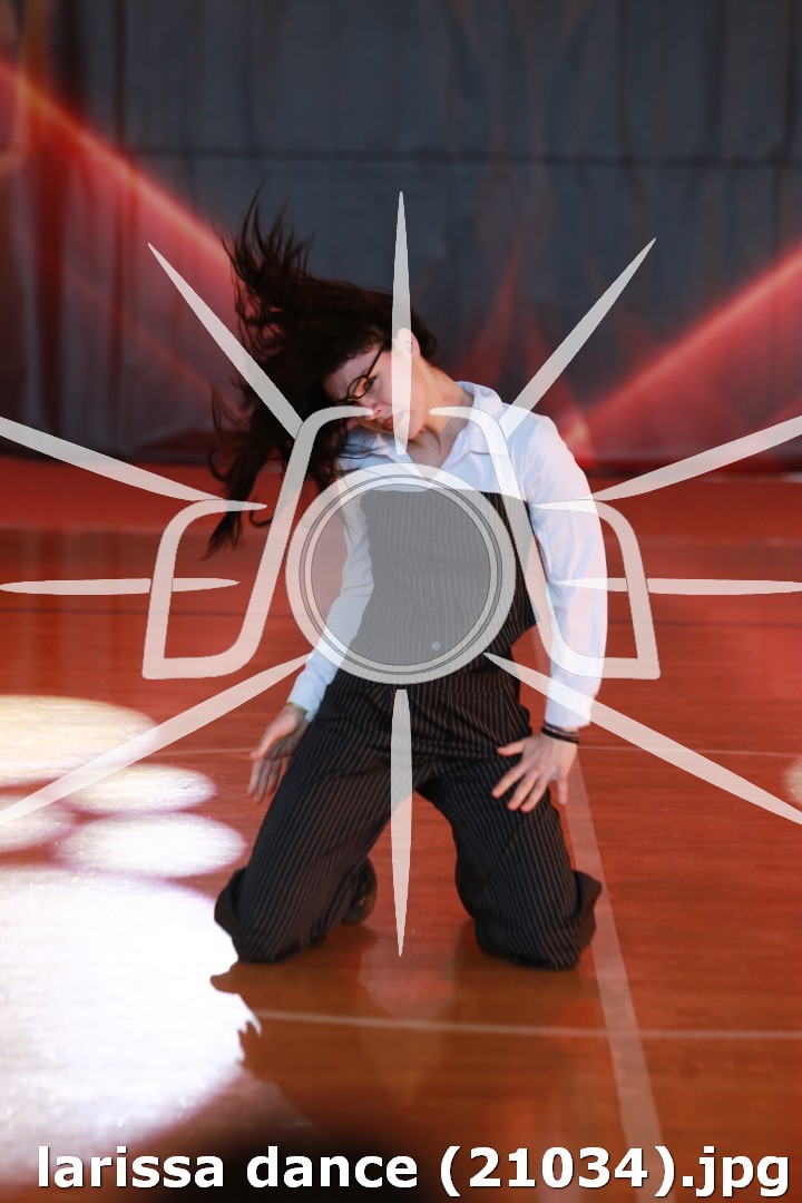 larissa dance (21034).jpg