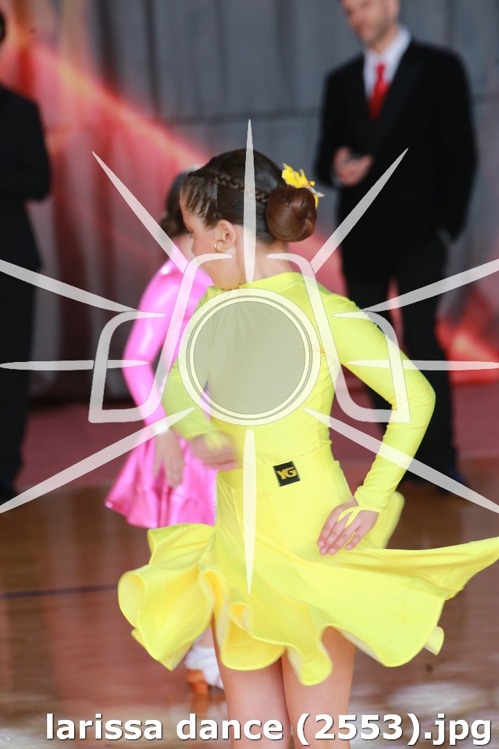 larissa dance (2553).jpg