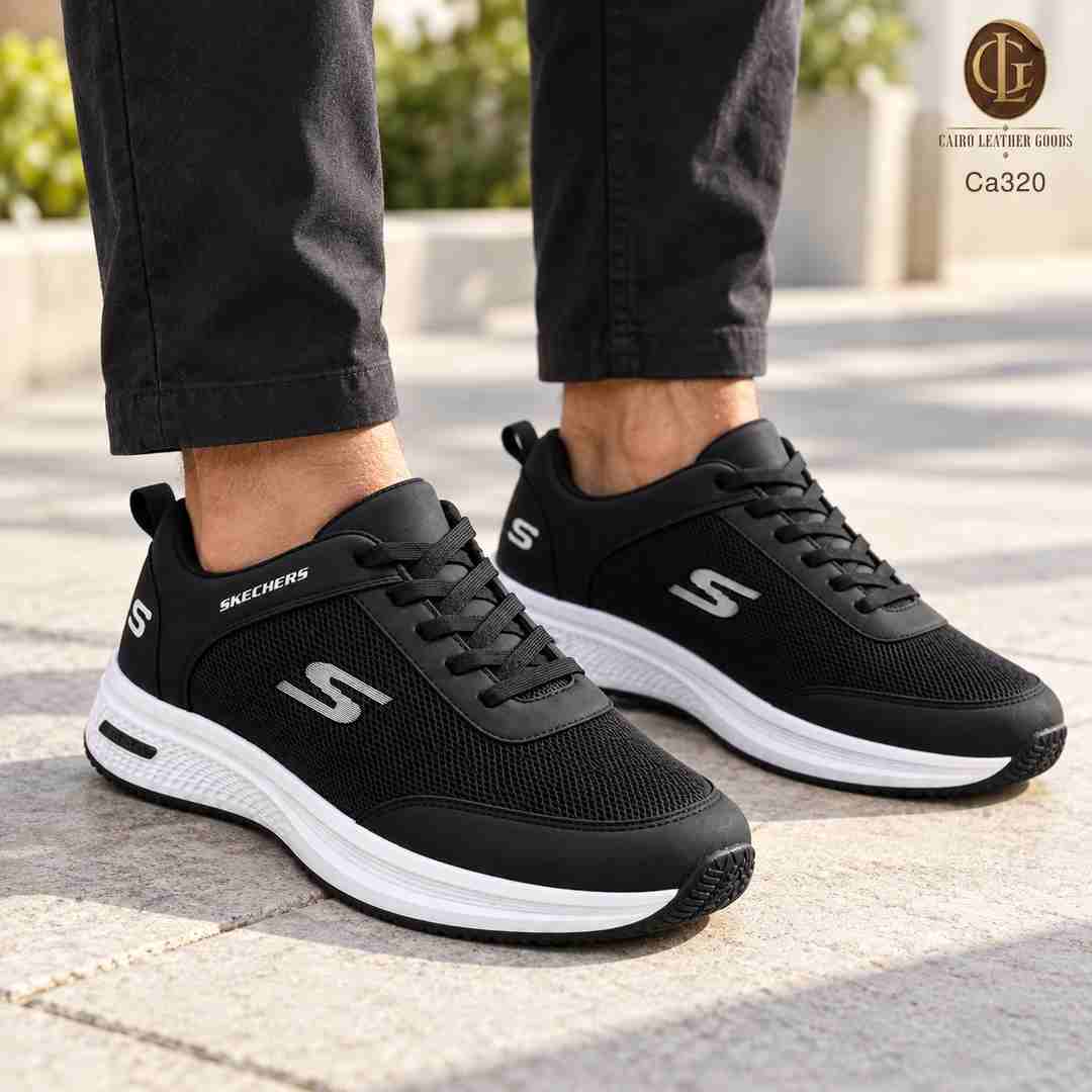 Ca320 05 Ca320 black lifestyle.jpg