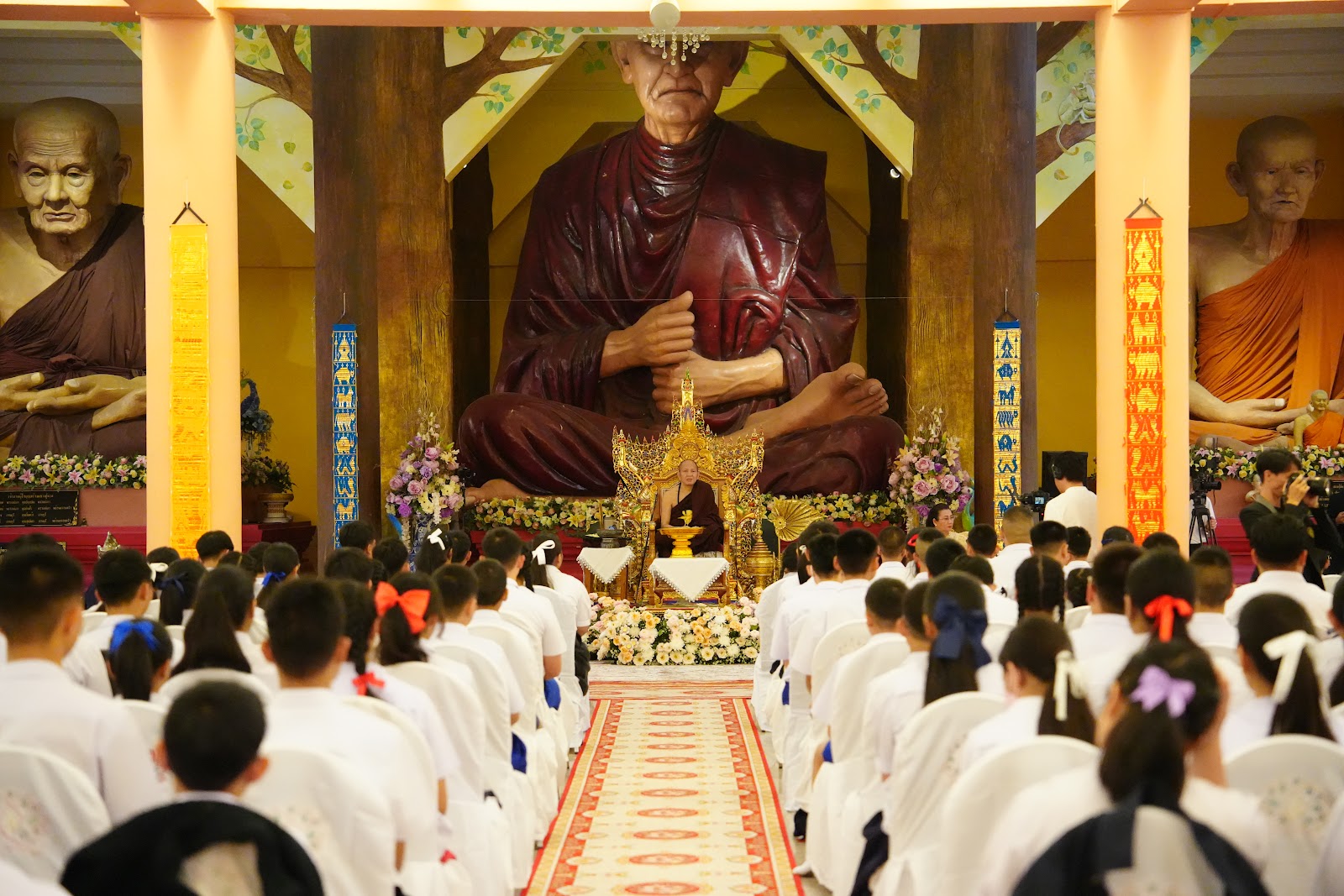 พิธีรับมอบทุนการศึกษาโครงการเพชรล้านนา 10