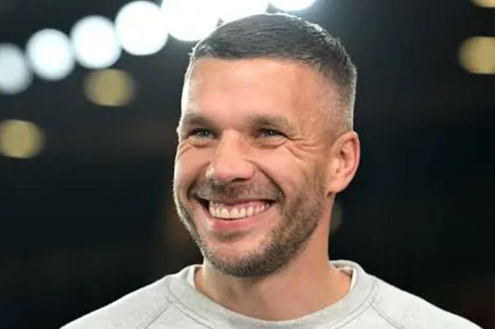 Podolski gây chú ý - Tạp chí Tri thức