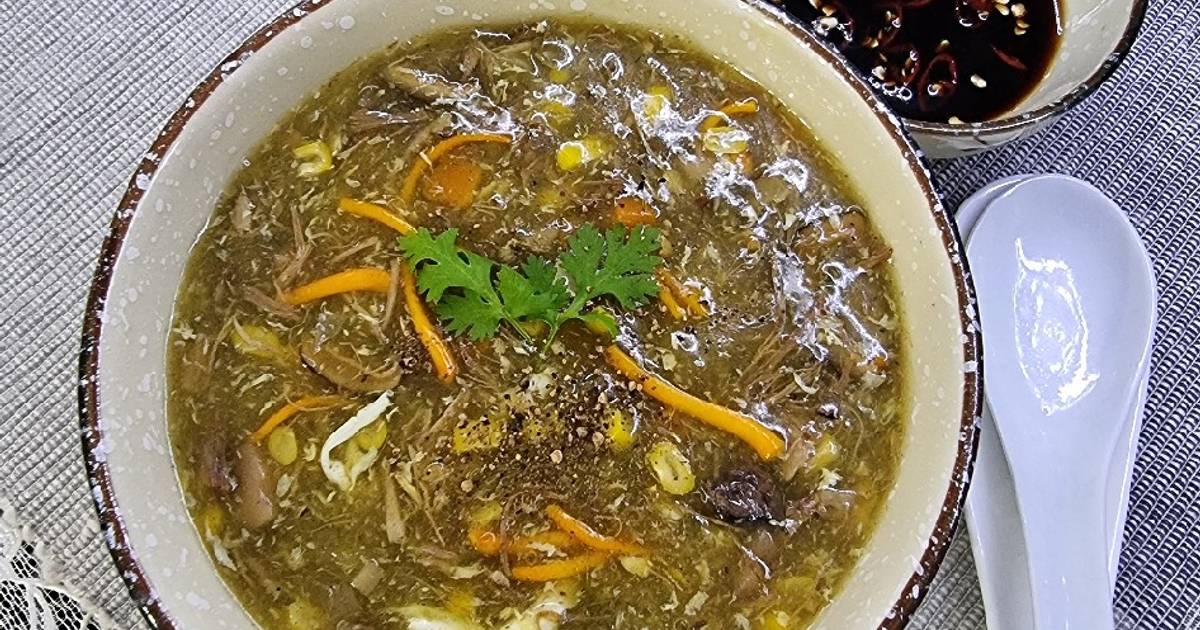 Súp bồ câu củ sen nấm đông trùng hạ thảo