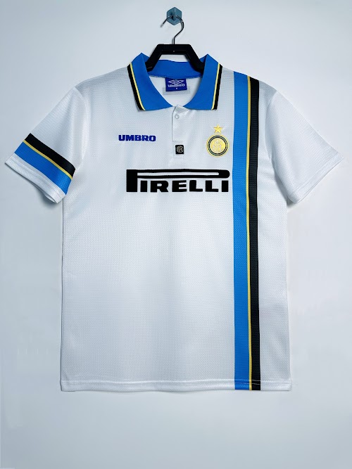 Equipación de visitante del Inter de Milán 1997-98.jpeg