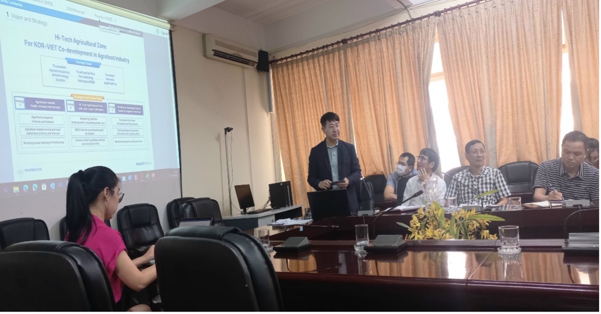 Seminar trao đổi chuyên môn và kí kết thoả thuận hợp tác về nông nghiệp giữa Trường Đại học Tây Bắc và Công ty Impact Partners Hàn Quốc