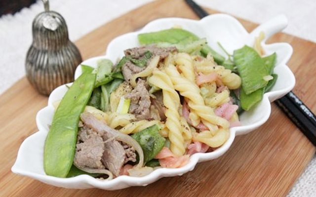 Nui Gạo Xào Thịt Bò