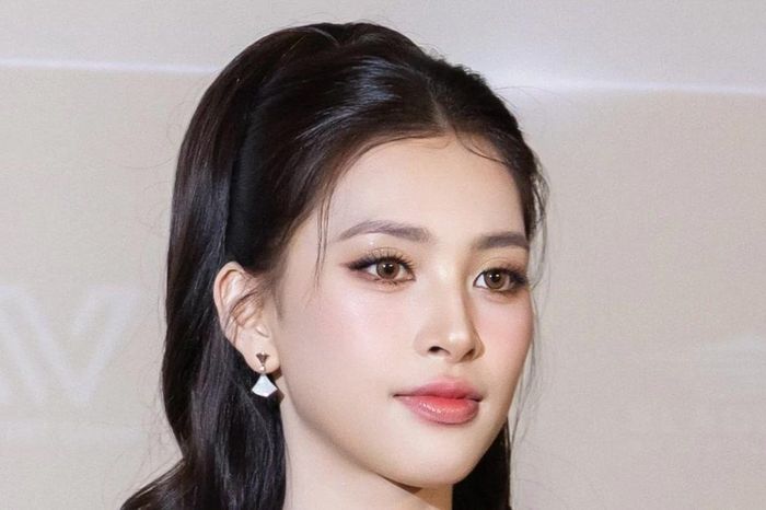 Bí mật sau lớp vỏ hôn nhân và showbiz hào nhoáng - Báo Tiền Phong
