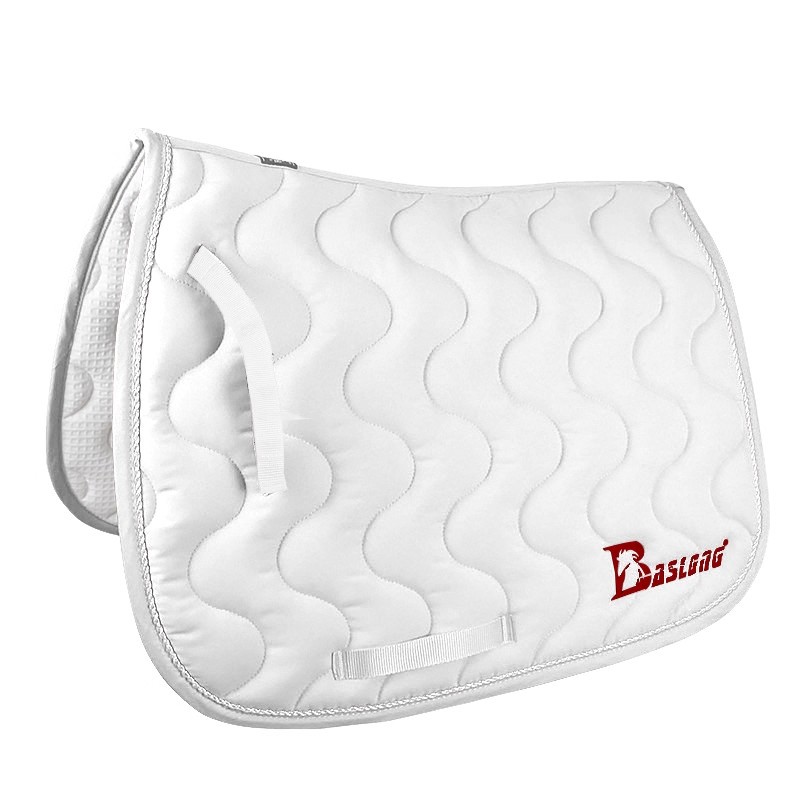 Polyester saddle pad for English riding style