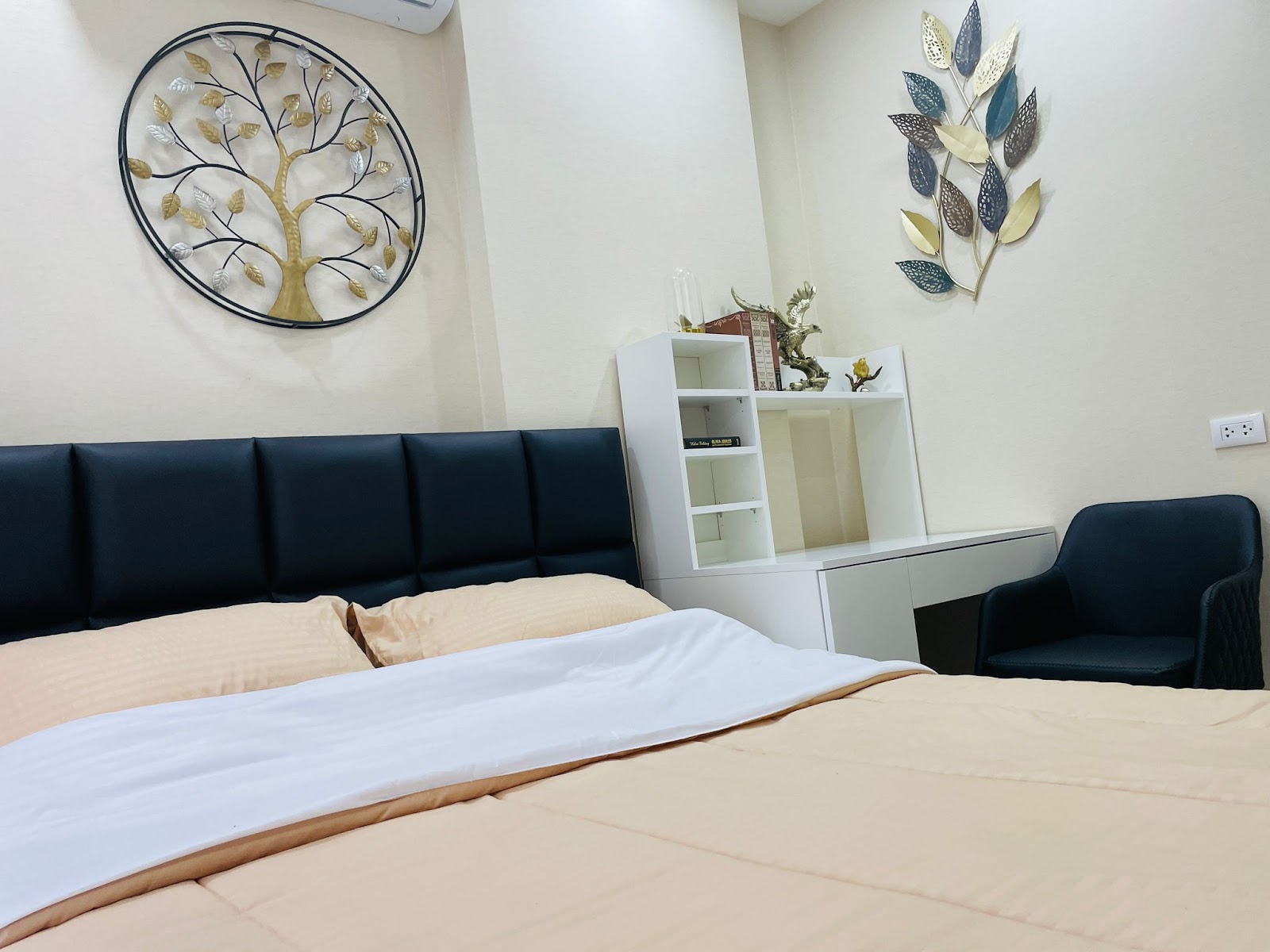 The Jeval - 2 Bed, Floor 11 8