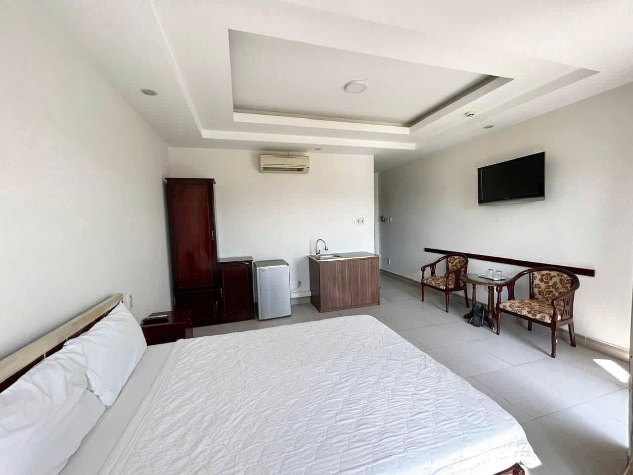 🔜 Trống sẳn studio có ban công.  2