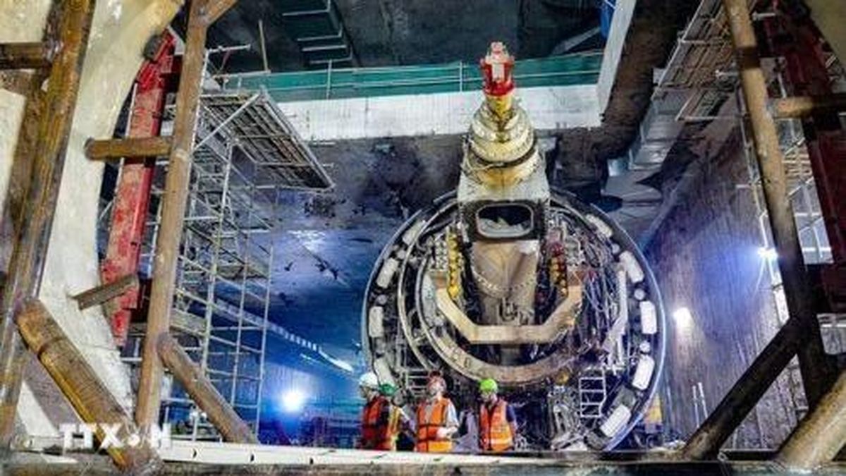 Xuyên đêm tháo dỡ máy đào hầm tuyến metro Nhổn – Ga Hà Nội - Đài Phát thanh và truyền hình Hà Nội