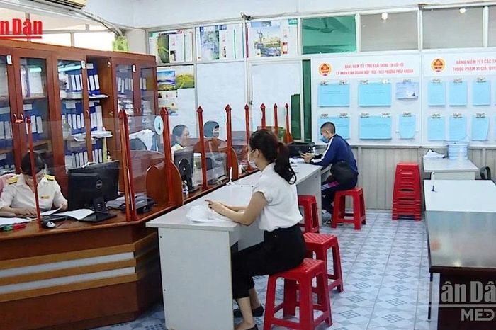 [Video] Đề xuất thu nhập tháng trên 28,6 triệu đồng mới phải nộp thuế - Báo Nhân Dân