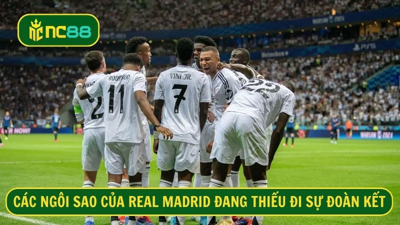 Các ngôi sao của Real đang không hài lòng với Xabi Alonso