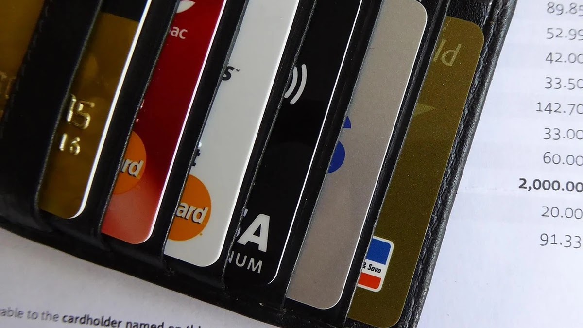 체크카드와 신용카드 수수료 차이와 절약 방법