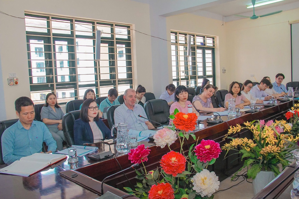 Trường Đại học Tây Bắc tiếp đón và làm việc với đoàn Đại sứ quán Australia tại Việt Nam