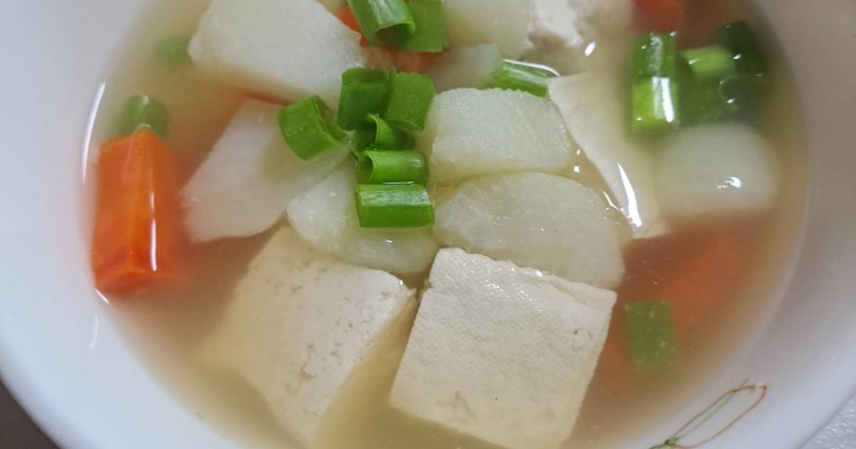 Canh đậu phụ (hũ) khoai tây cà rốt