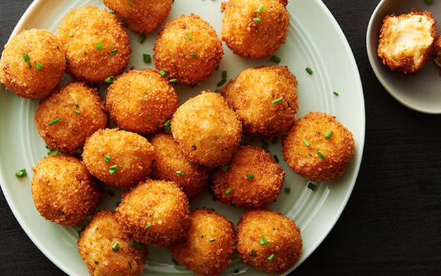 Bánh Khoai Tây Phô Mai Chiên