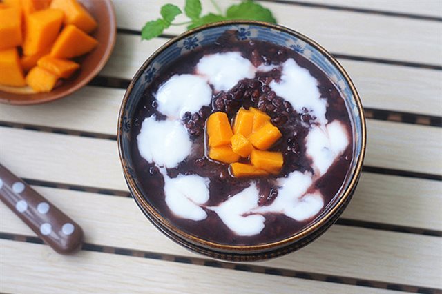 Sữa Chua Nếp Cẩm Xoài