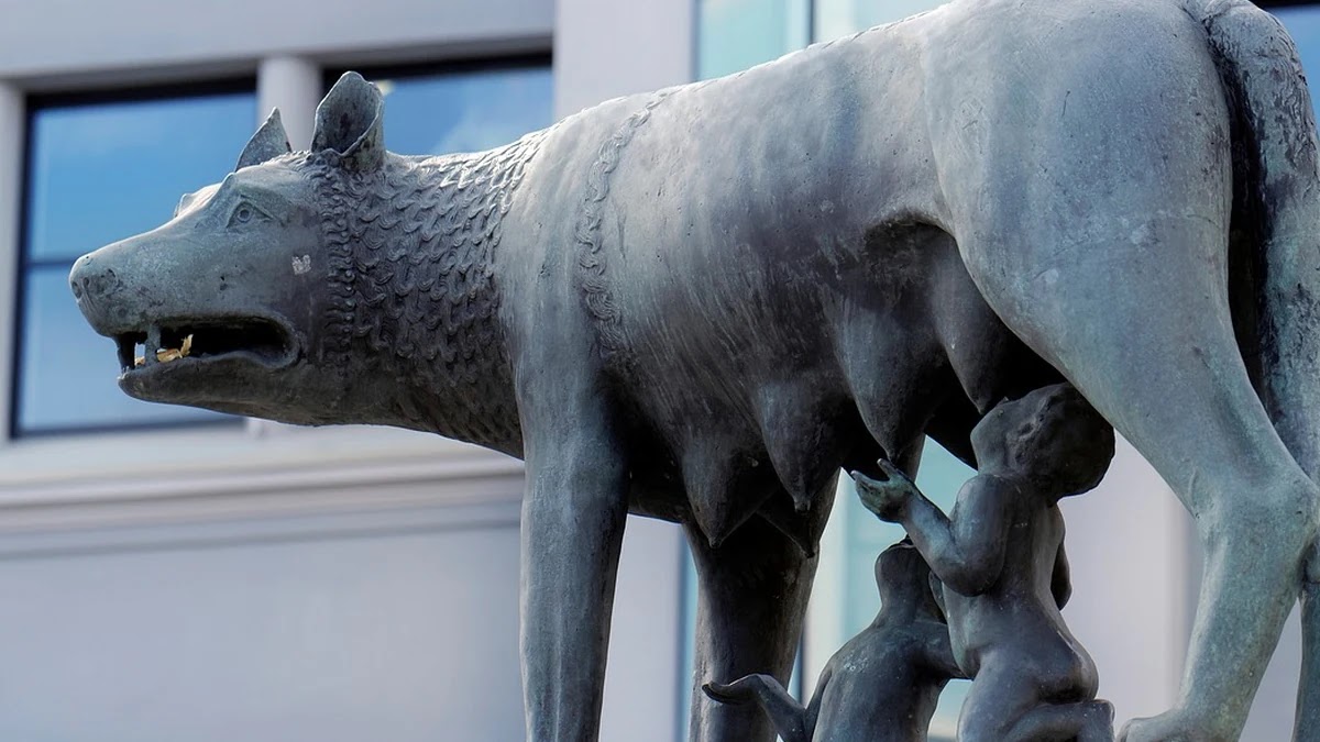 역사 속 오해된 사건과 진실, 왜곡된 상식 바로잡기