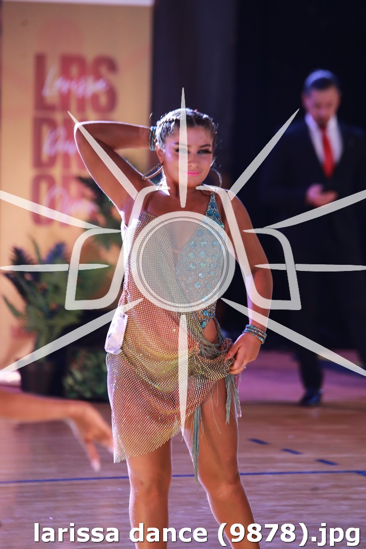 larissa dance (9878).jpg