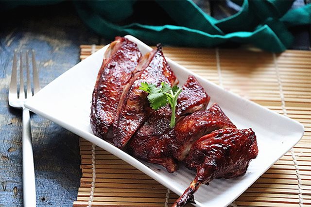 Đùi Vịt Nướng Chao Mật Ong