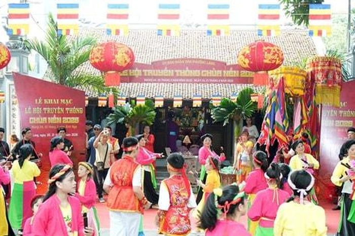 Chùa Nền: Điểm chạm của lòng hiếu thảo trong hành trình Di sản - Báo Hà Nội Mới