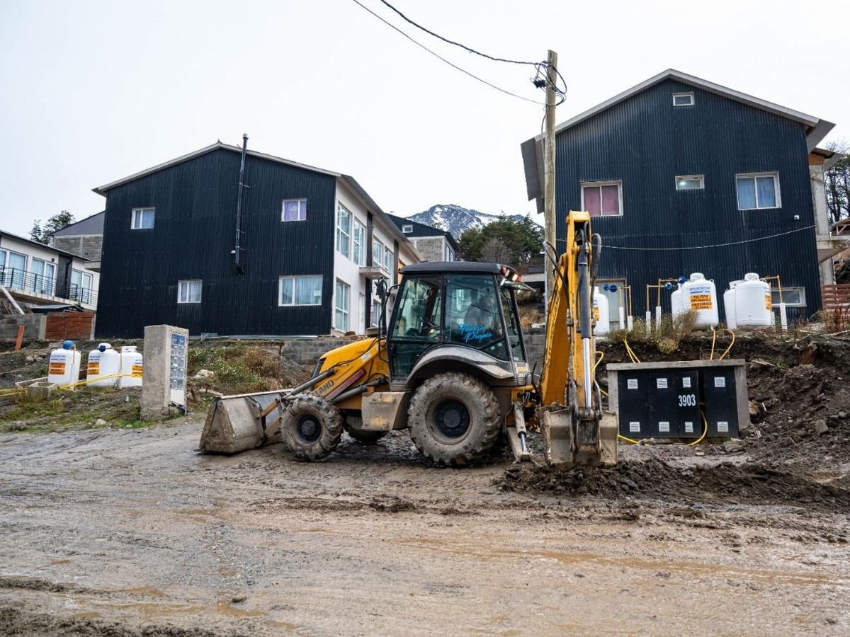 La municipalidad realizó trabajos de mejora vial en el barrio barrancas del pipo