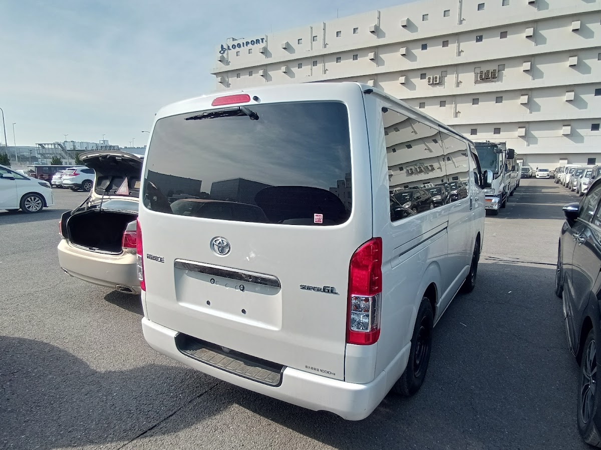 Toyota Hiace