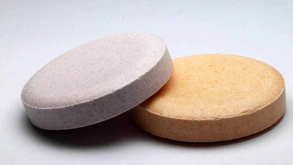 다이어트 중 흔히 하는 영양제 선택 조건과 복용 시기 기준