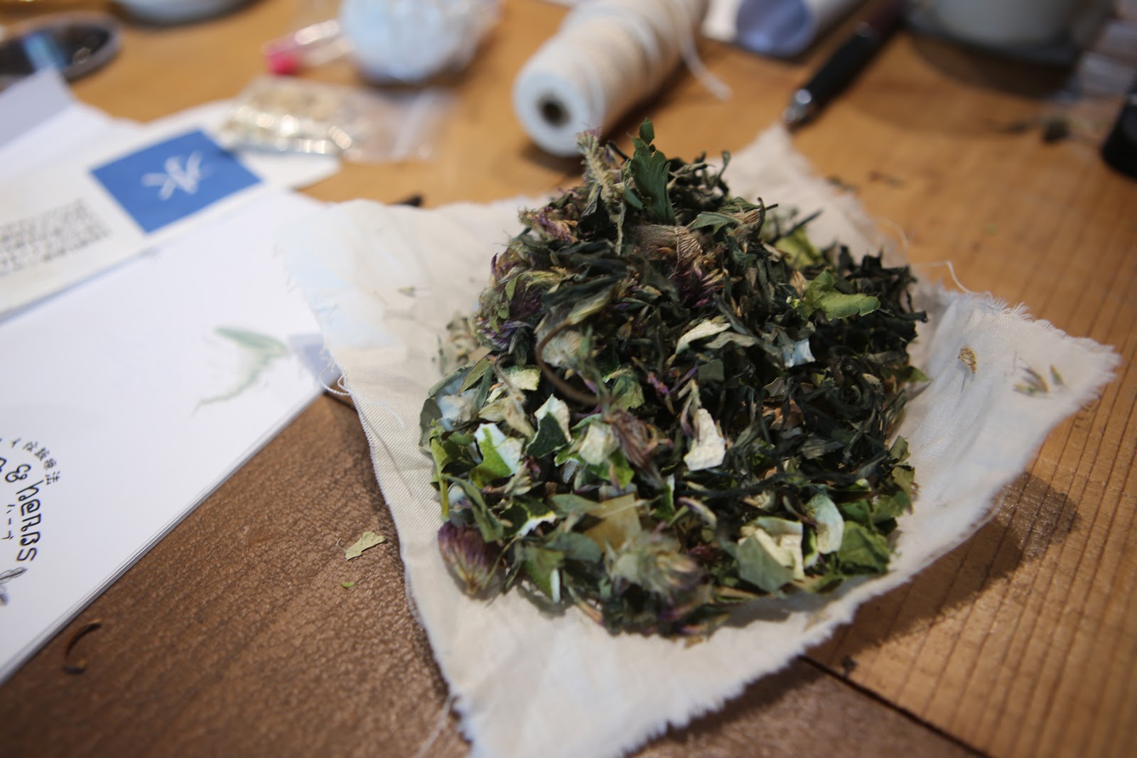 タイ伝統療法TOKSEN & HERB 木と手の画像１