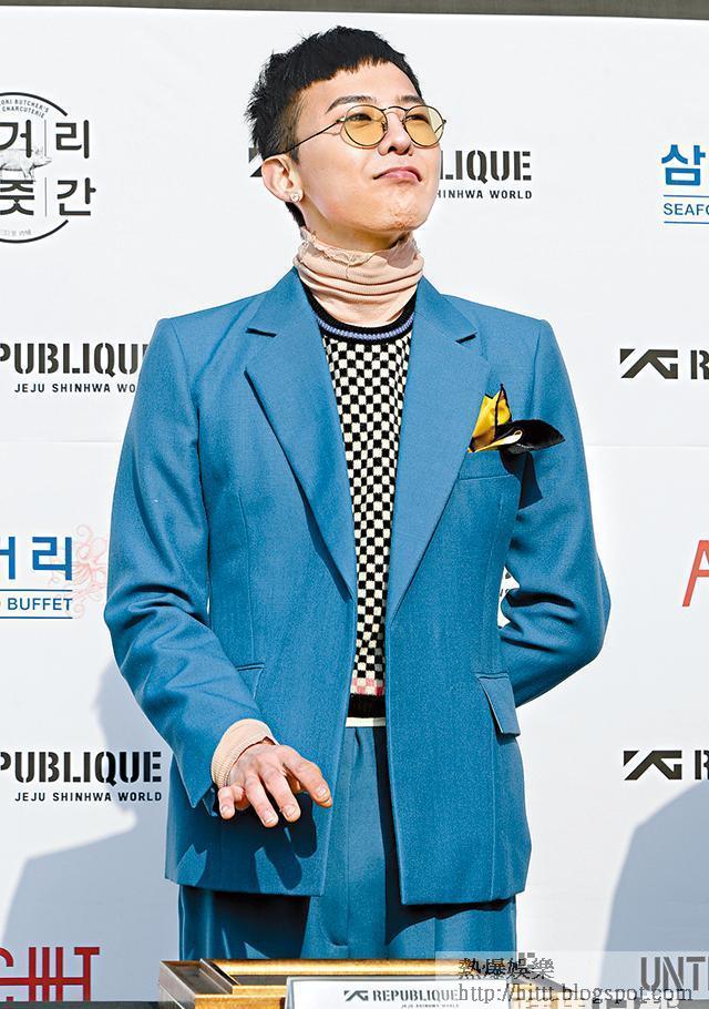 熱爆娛樂 粉絲尖叫聲下道別gd明做兵哥緊張自家cafe開幕 Gd G Dragon