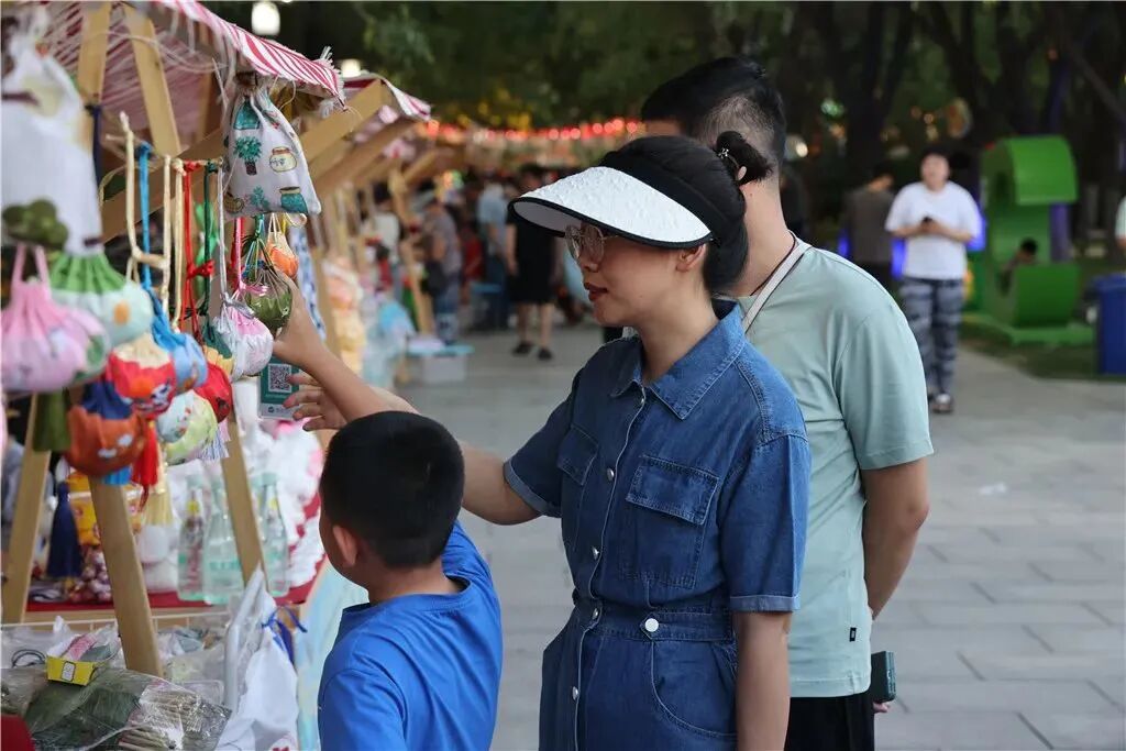 Qingfeng night market photo 4