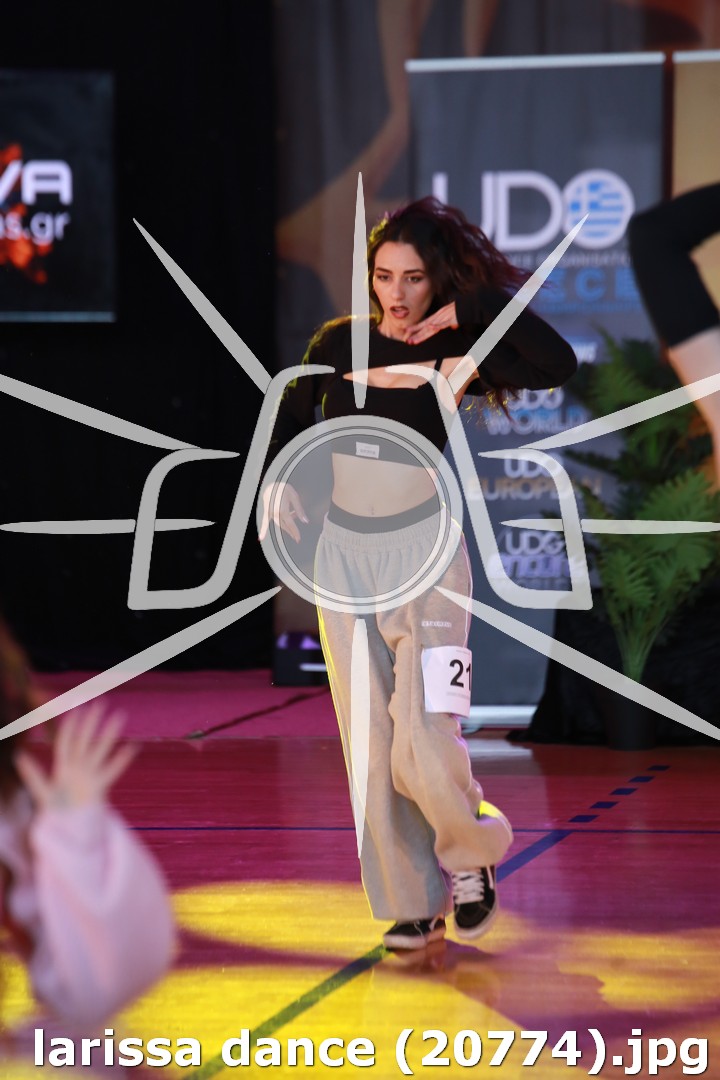 larissa dance (20774).jpg