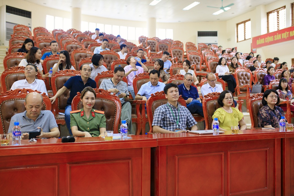 Trường Đại học Tây Bắc phối hợp với Phòng An ninh đối ngoại - Công an tỉnh Sơn La tổ chức buổi tọa đàm, tuyên truyền, phổ biến các quy định về hoạt động hợp tác Quốc tế