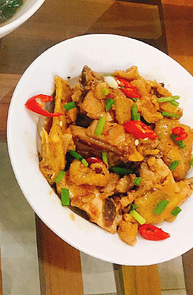 Gà Kho Nước Dừa