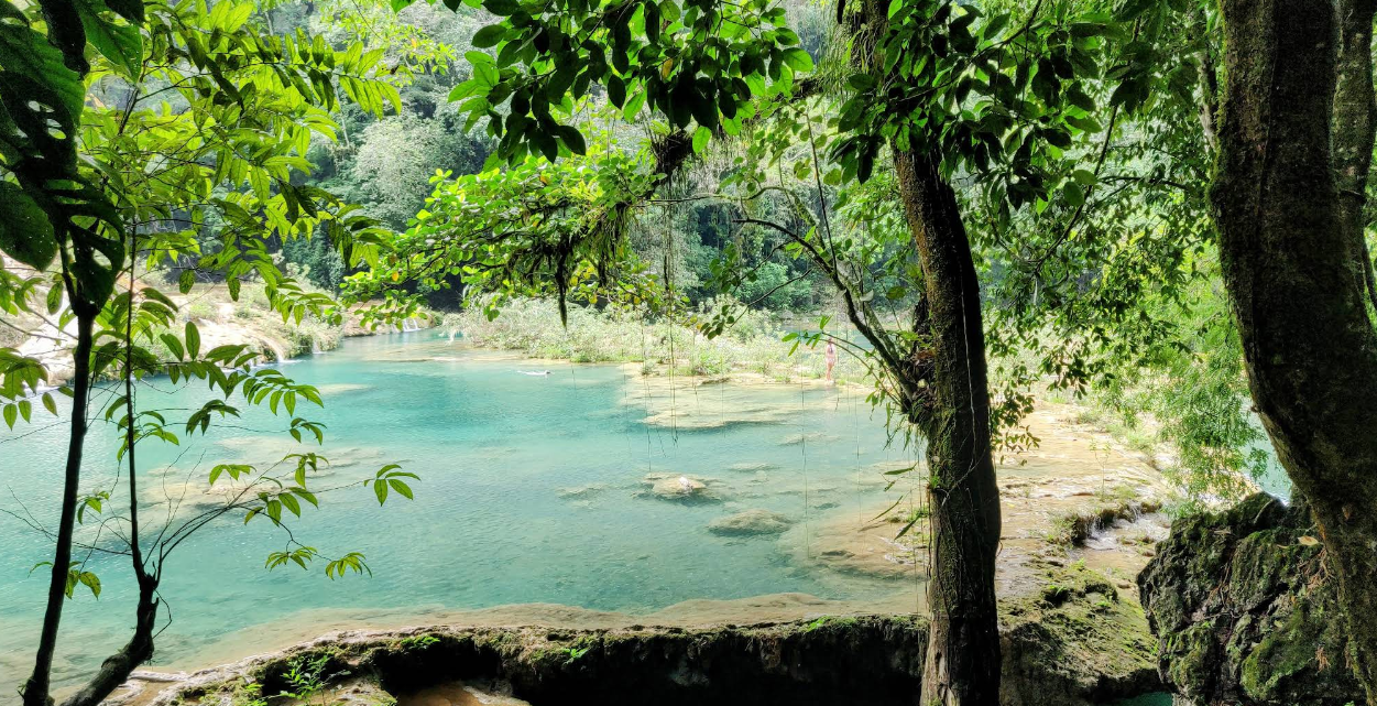 Tubbing en Semuc Champey