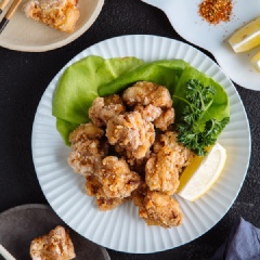 Vậy là bạn đã làm xong món gà lăn bột chiên giòn - Karaage mang đậm hương vị Nhật Bản rồi đấy. Đảm bảo khi bạn làm xong cả nhà đều phải trầm trồ và ăn không ngớt đấy. Chúc bạn thành công nhé!